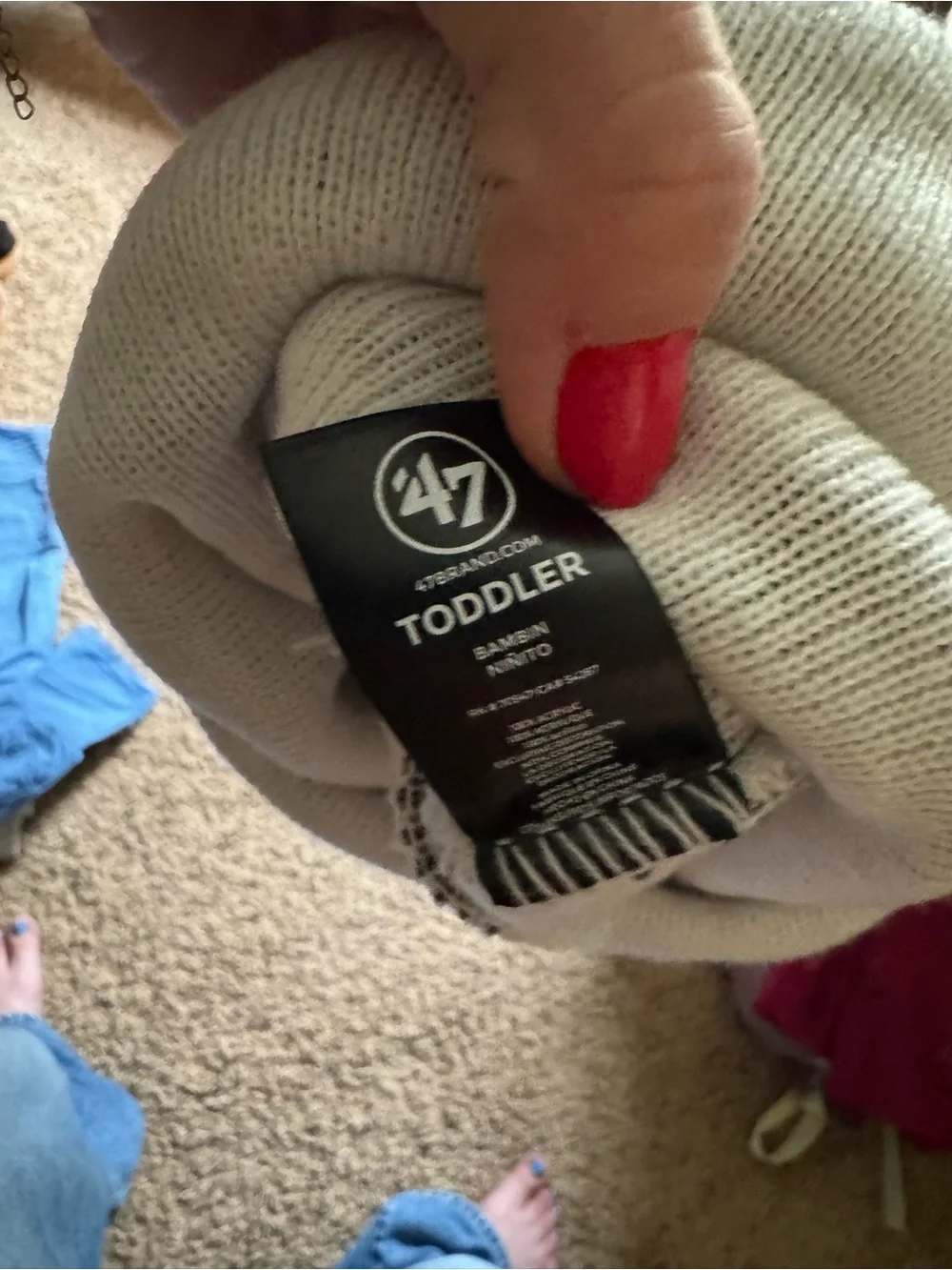 Toddler hat and mitten set